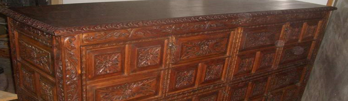 Cosmetic furniture repair